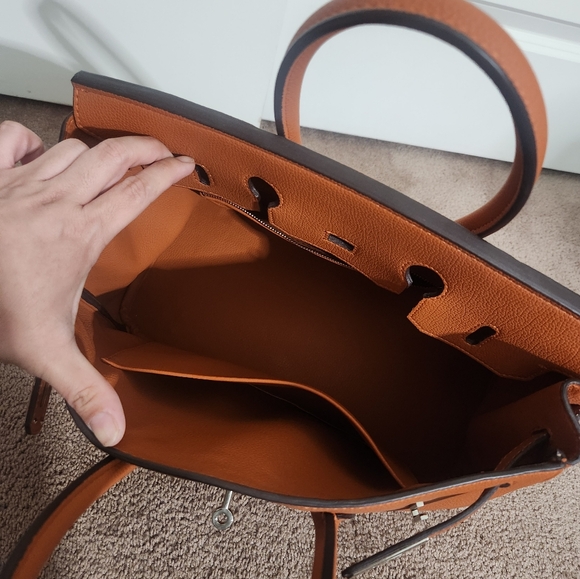 2 Large Totes - Picture 6 of 10